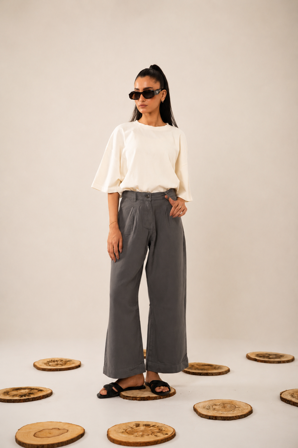 Straight Leg Pants in Grey