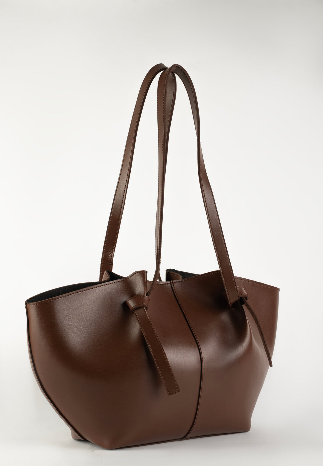 Adele Tote