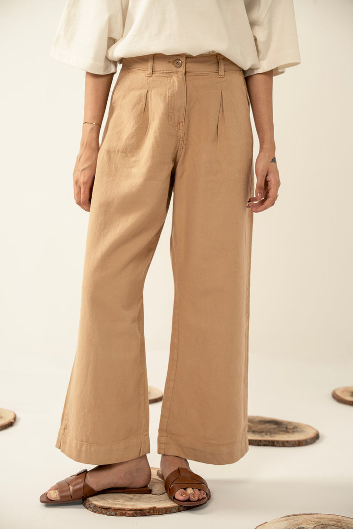 Straight Leg Pants in Beige